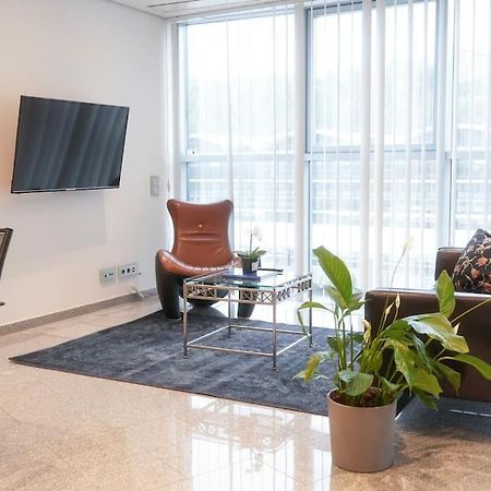 Exklusive Stadtoase Design-Wohnung - Panoramablick Koblenz  Bagian luar foto