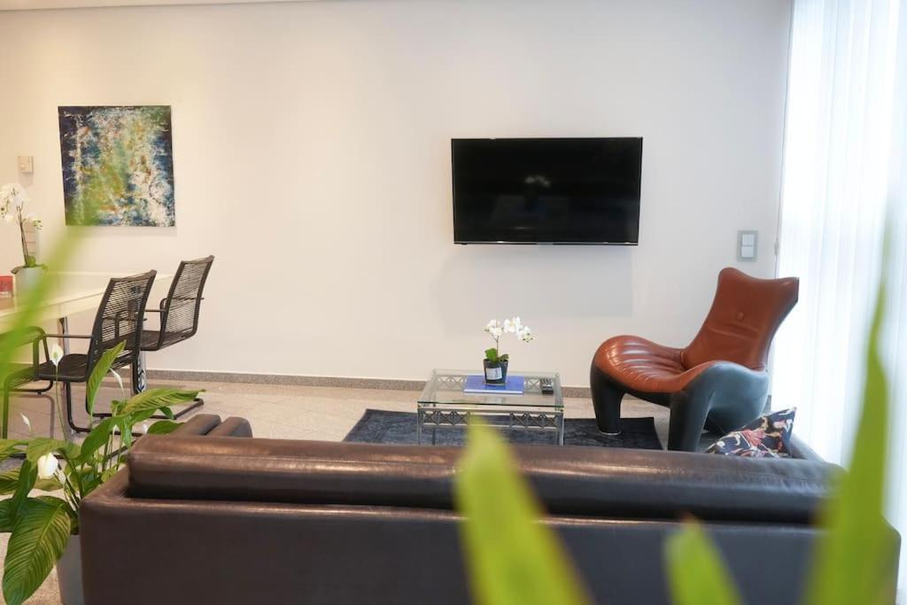 Exklusive Stadtoase Design-Wohnung - Panoramablick Koblenz  Bagian luar foto